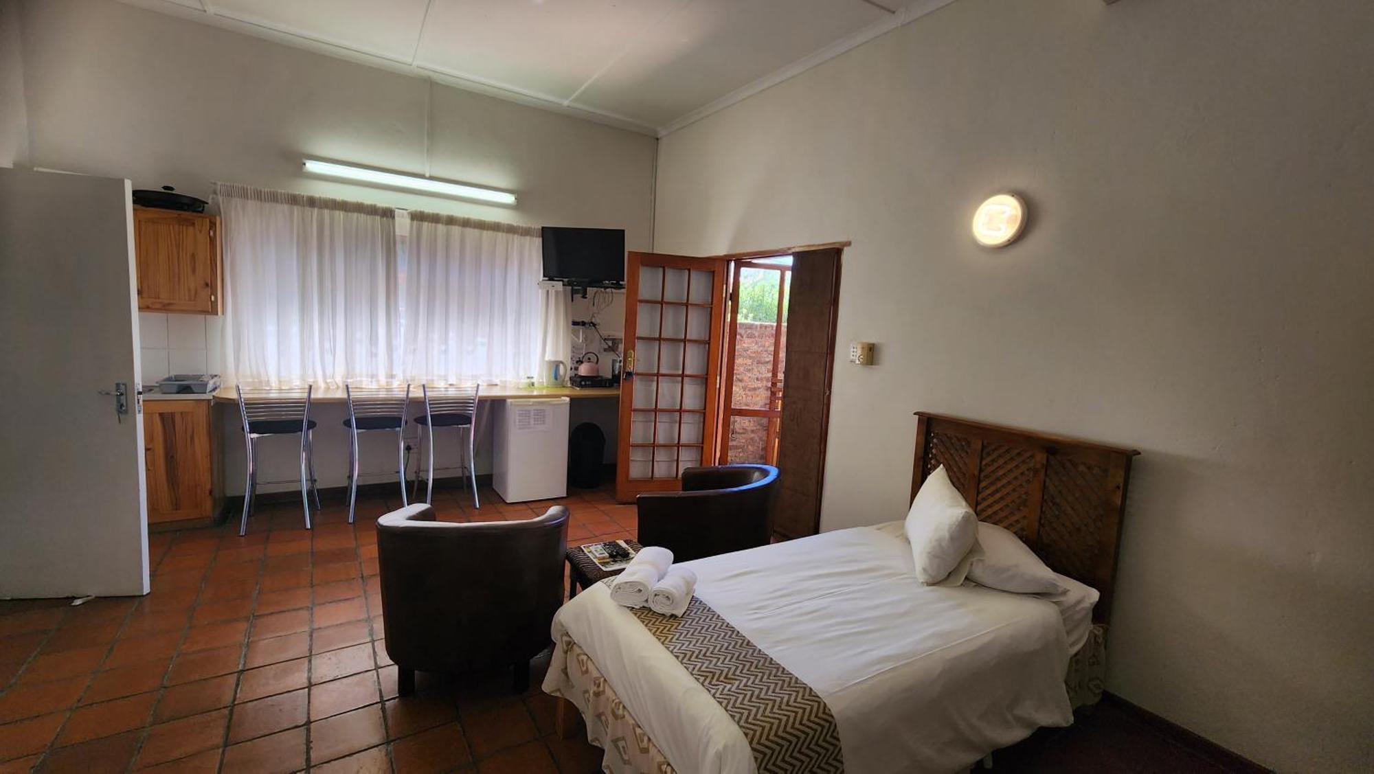 Country Village Graaff-Reinet Eksteriør bilde